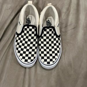 Boys Vans size 4